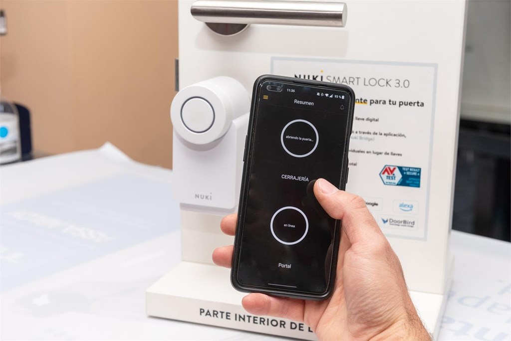 Cómo funcionan las cerraduras magnéticas y cuándo elegirlas para tu hogar