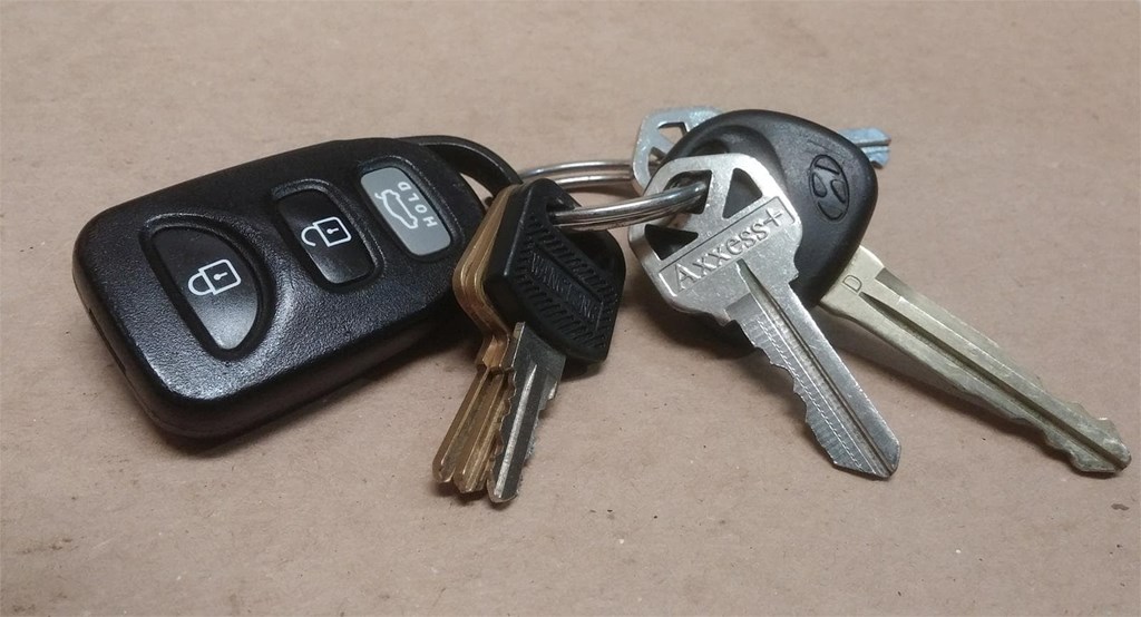 Duplicados diferentes para cada llave de coche