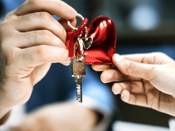 Este San Valentín regala confianza con una copia de las llaves de tu casa