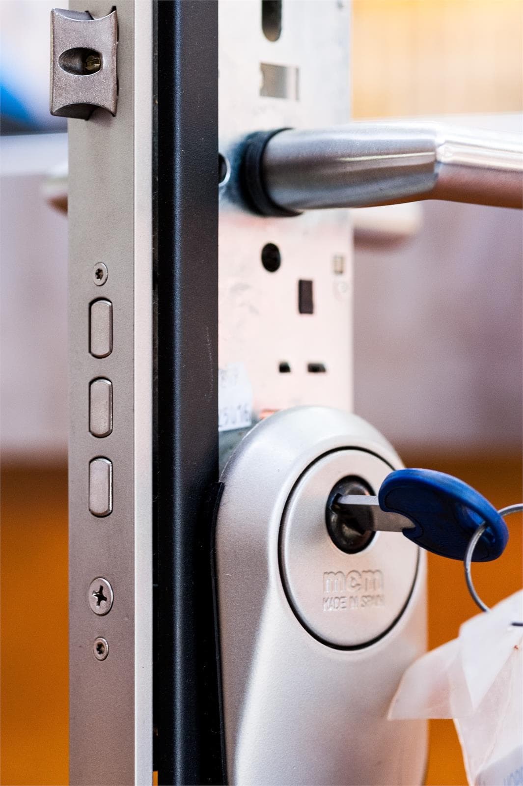 Instala cerraduras de seguridad en tu vivienda antes de tus vacaciones - Imagen 1